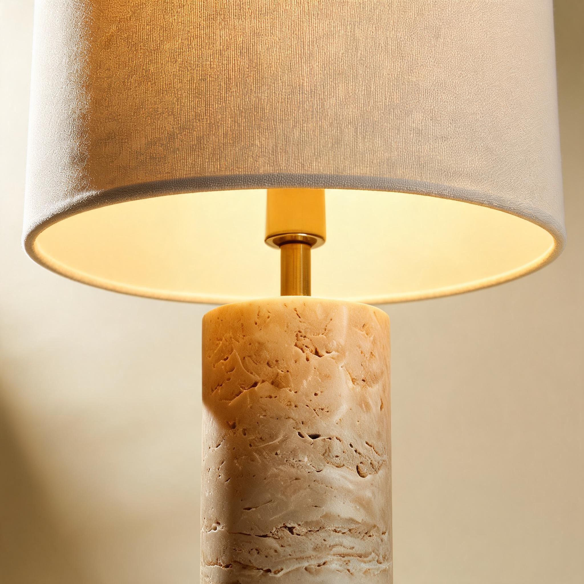 Aurelius | Lampe de Table en Travertin — détail