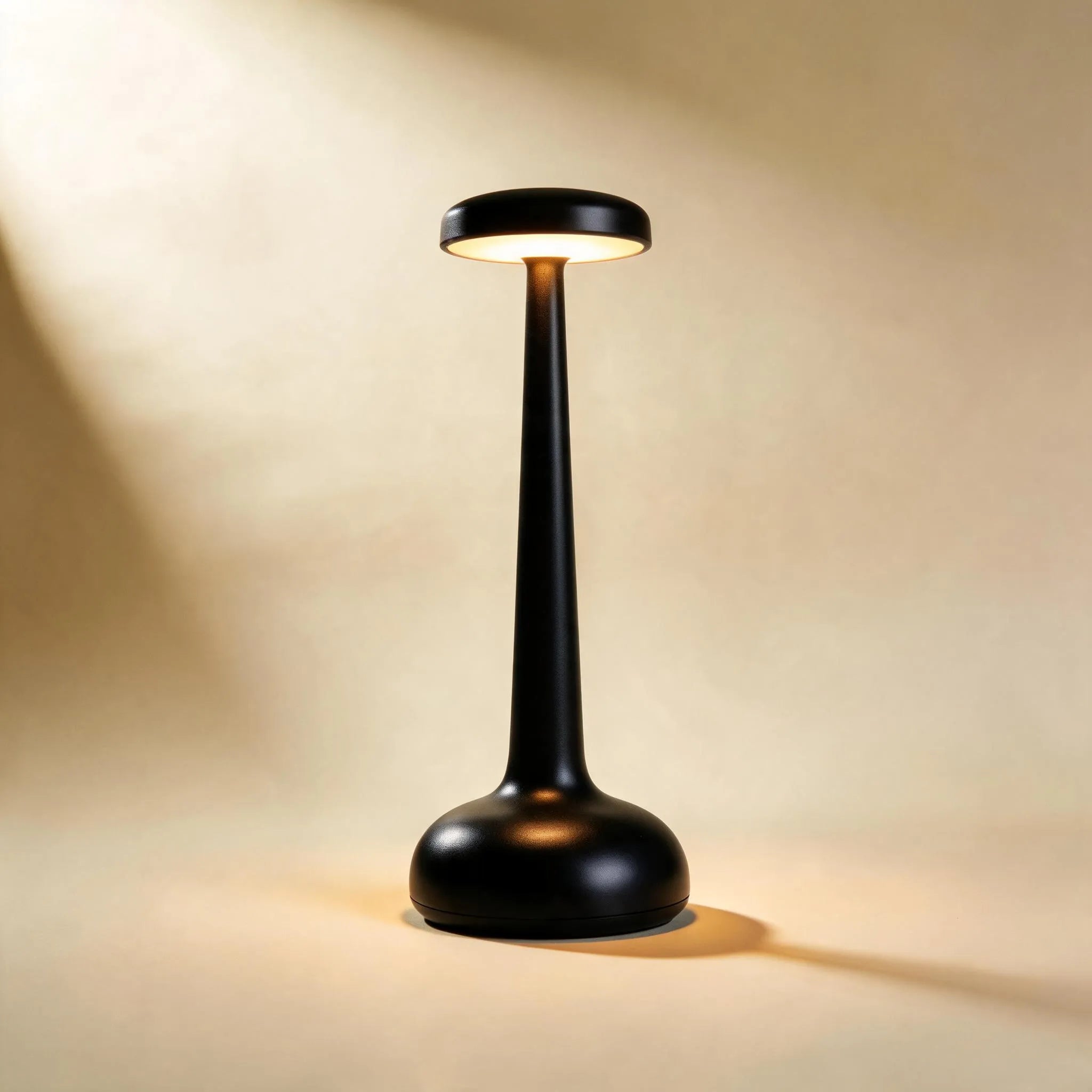 HétényLume | Lampe de Table Rechargeable — vue de dos