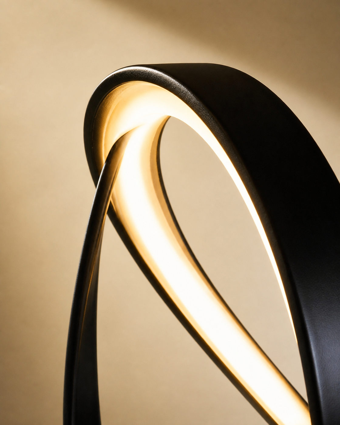 LumaTura | Lampe de Table Sculpturale — détail